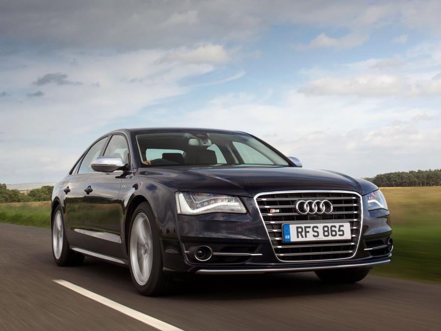  Audi S8 (D4) 2012 года  (UK) (фото 8 из 13)